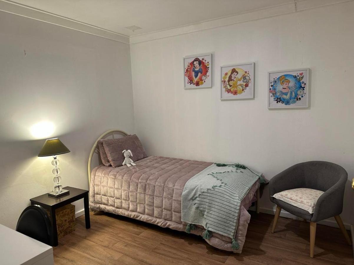 Cozy Inn Perth Eksteriør bilde