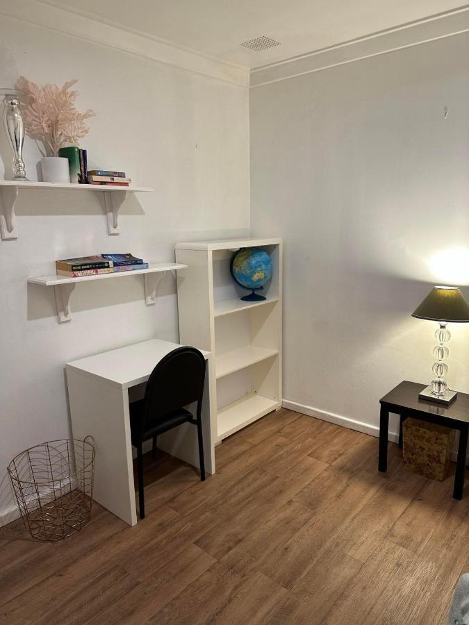 Cozy Inn Perth Eksteriør bilde